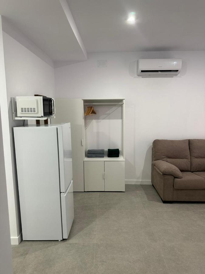 Fantastico Piso A 5 Minutos De La Estacion De Bus Y Tren A Metros De La Playa Apartment Malaga Luaran gambar